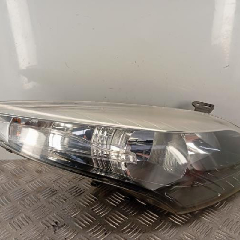 Optique avant principal droit (feux)(phare) RENAULT MEGANE 3