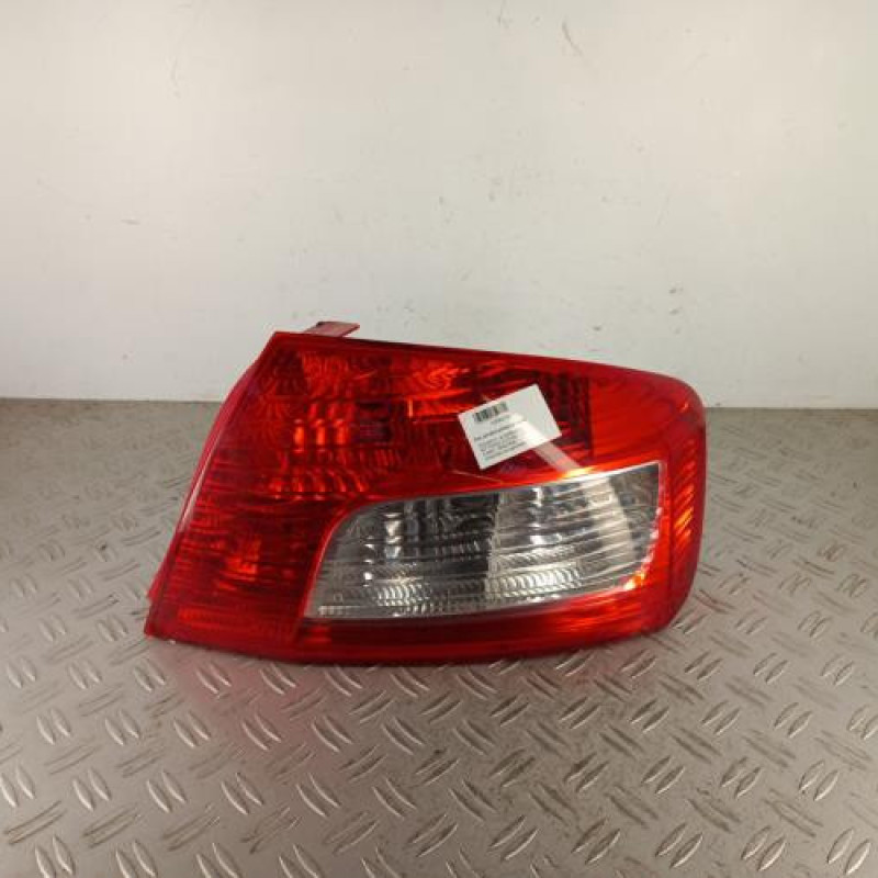 Feu arriere principal droit (feux) PEUGEOT 407 Feu arriere principal droit (feux) PEUGEOT 407