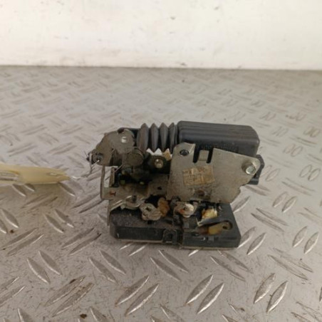 Serrure arriere droit DACIA SANDERO 1