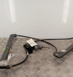 Leve vitre electrique avant droit VOLKSWAGEN GOLF 7 Photo n°1