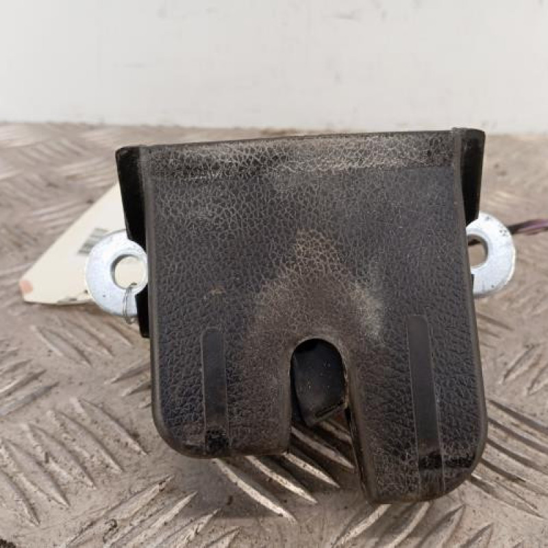 Serrure de hayon VOLKSWAGEN GOLF 7
