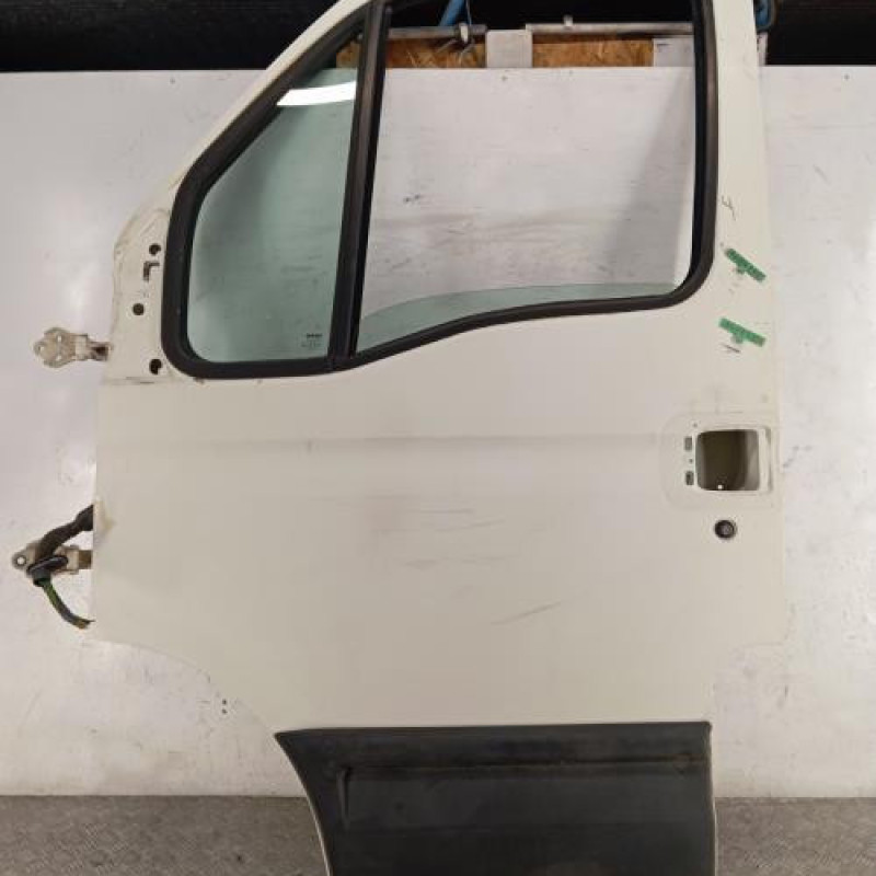 Porte avant gauche IVECO DAILY 3