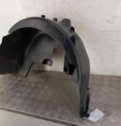 Pare boue arriere droit PEUGEOT 208 1