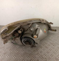 Optique avant principal gauche (feux)(phare) TOYOTA YARIS 1
