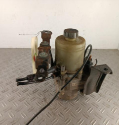 Pompe de direction VOLKSWAGEN FOX Photo n°1