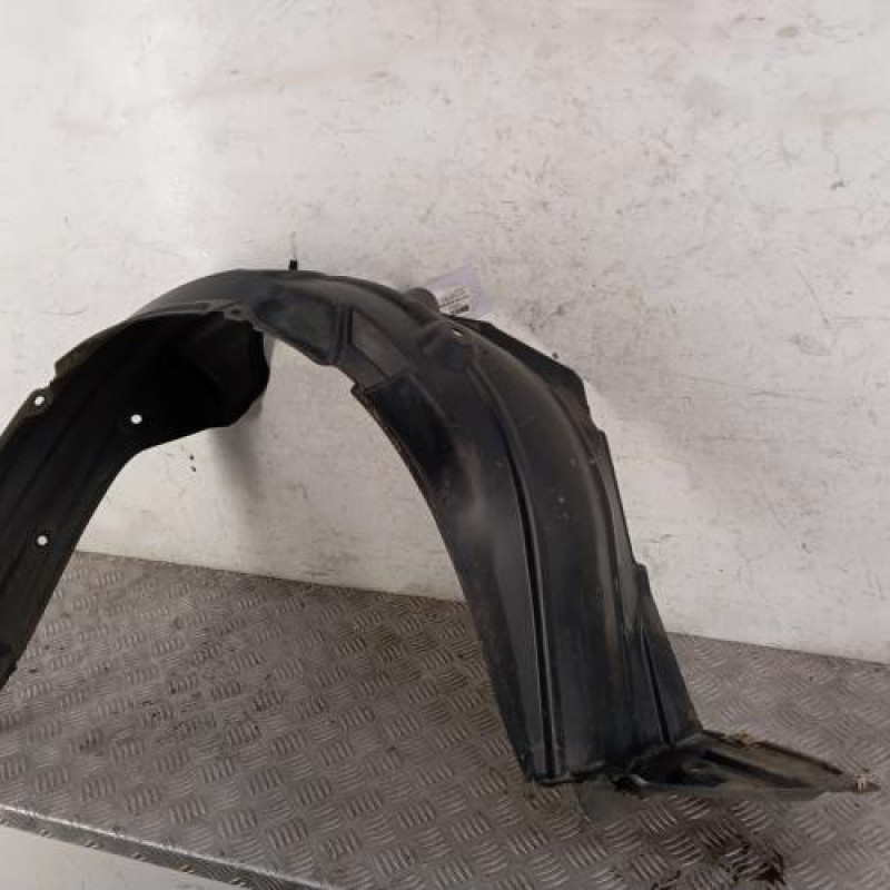 Pare boue avant droit TOYOTA YARIS 2