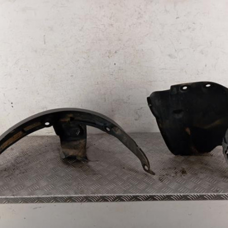 Pare boue avant gauche RENAULT CLIO 2