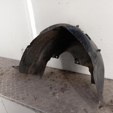 Pare boue arriere droit OPEL VIVARO 3