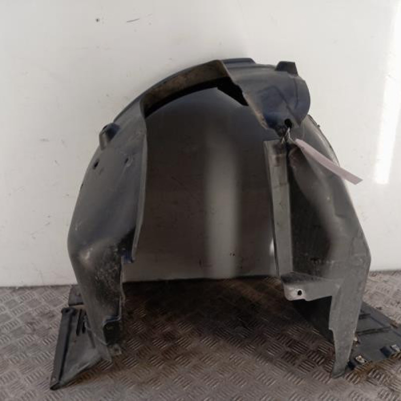 Pare boue avant gauche BMW SERIE 3 E90 Pare boue avant gauche BMW SERIE 3 E90