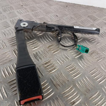 Attache ceinture avant droit OPEL CORSA D