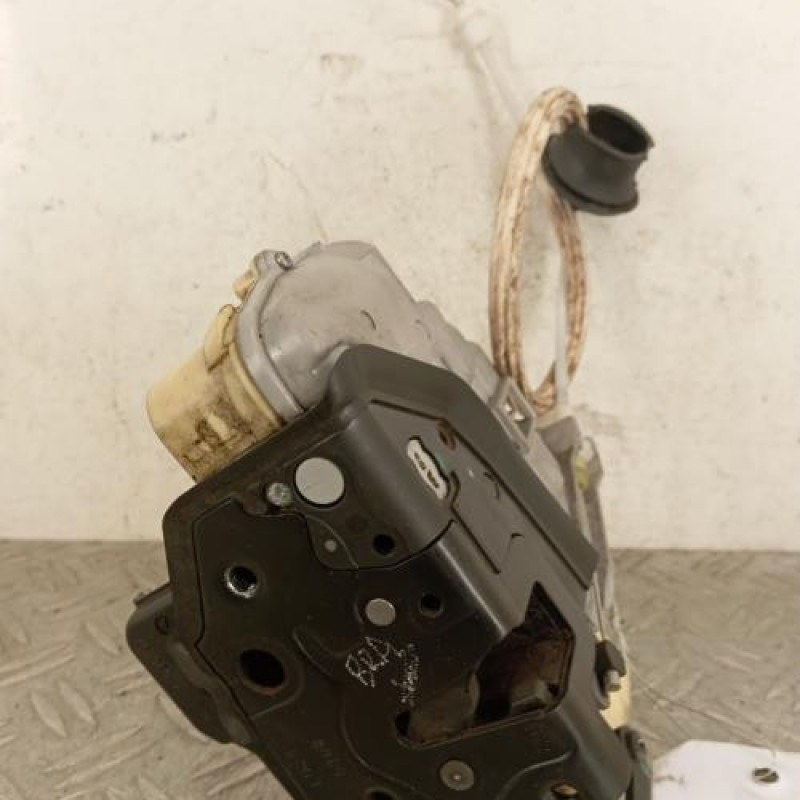 Serrure avant gauche AUDI A3 2 Serrure avant gauche AUDI A3 2