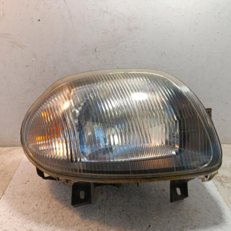 Optique avant principal droit (feux)(phare) RENAULT CLIO 2