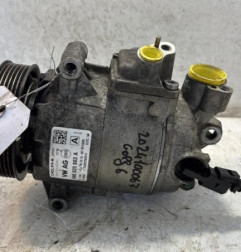 Compresseur clim VOLKSWAGEN GOLF 6 Photo n°4