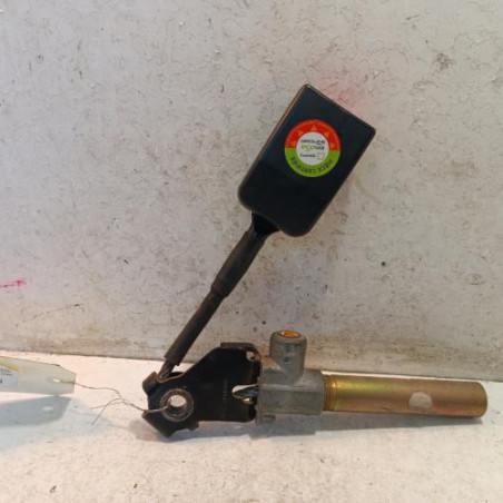 Attache ceinture avant gauche RENAULT MASTER 2 Photo n°1