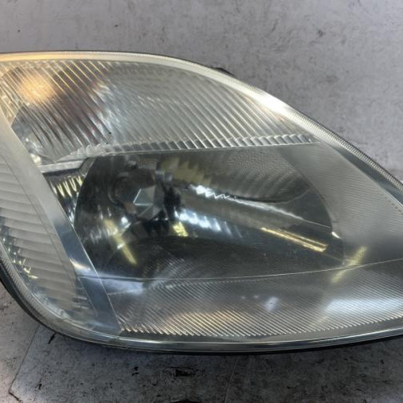 Optique avant principal droit (feux)(phare) FORD FIESTA 5