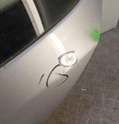 Malle/Hayon arriere OPEL CORSA D
