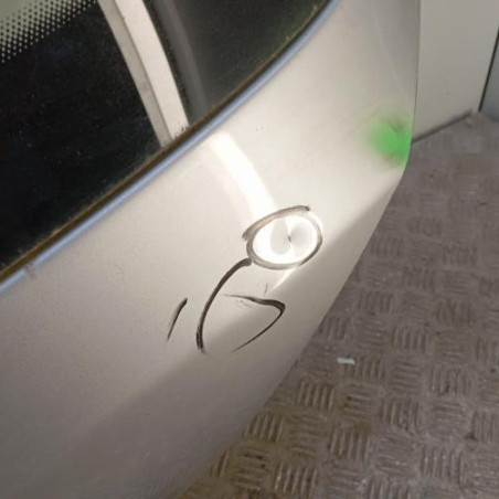 Malle/Hayon arriere OPEL CORSA D