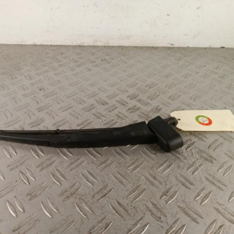Bras essuie glace arriere RENAULT MEGANE 4