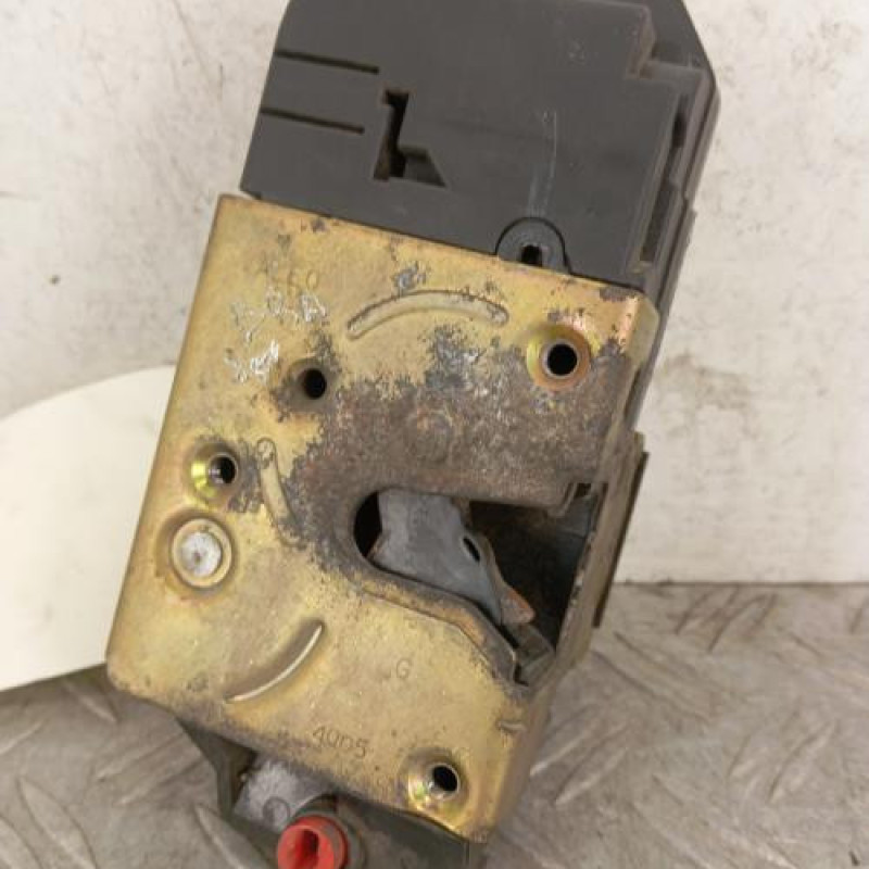 Serrure arriere gauche PEUGEOT 206 Serrure arriere gauche PEUGEOT 206