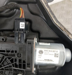 Leve vitre electrique avant droit SEAT IBIZA 4 Photo n°3