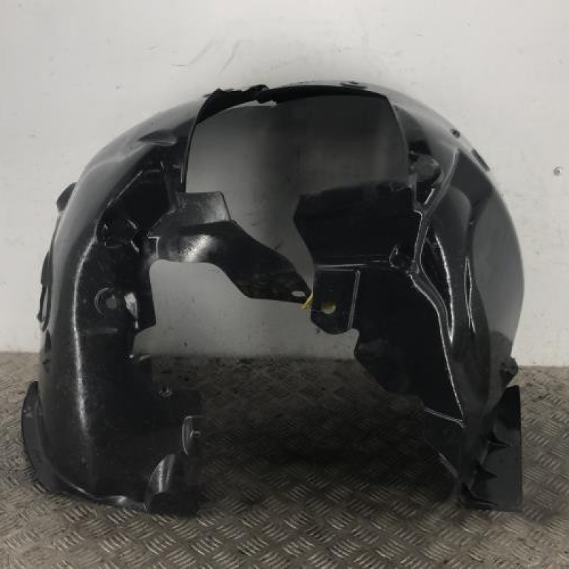 Pare boue avant droit RENAULT MEGANE 2