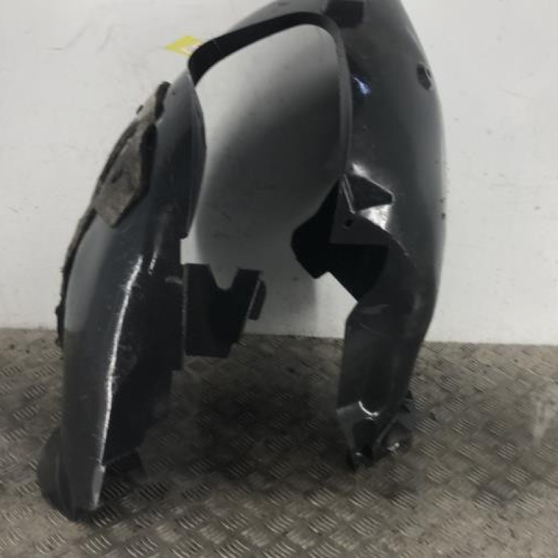 Pare boue avant gauche PEUGEOT 308 1