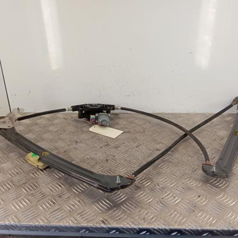 Leve vitre electrique avant gauche VOLKSWAGEN GOLF 7