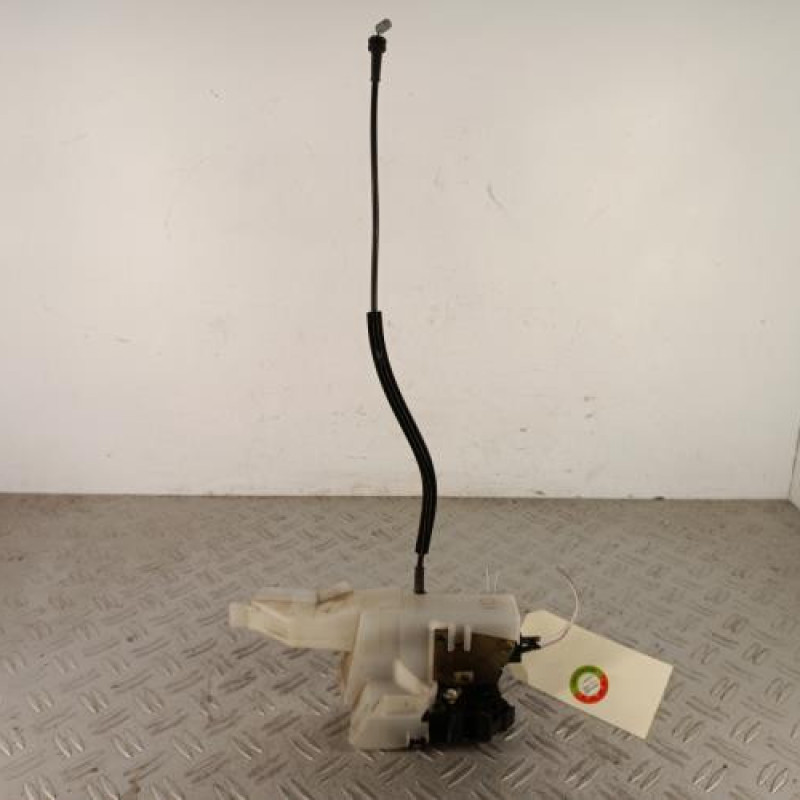 Serrure avant droit RENAULT CLIO 2 Serrure avant droit RENAULT CLIO 2