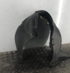Pare boue avant gauche VOLKSWAGEN POLO 4 Photo n°3