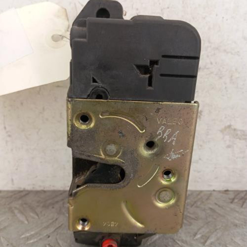 Serrure arriere droit PEUGEOT 206