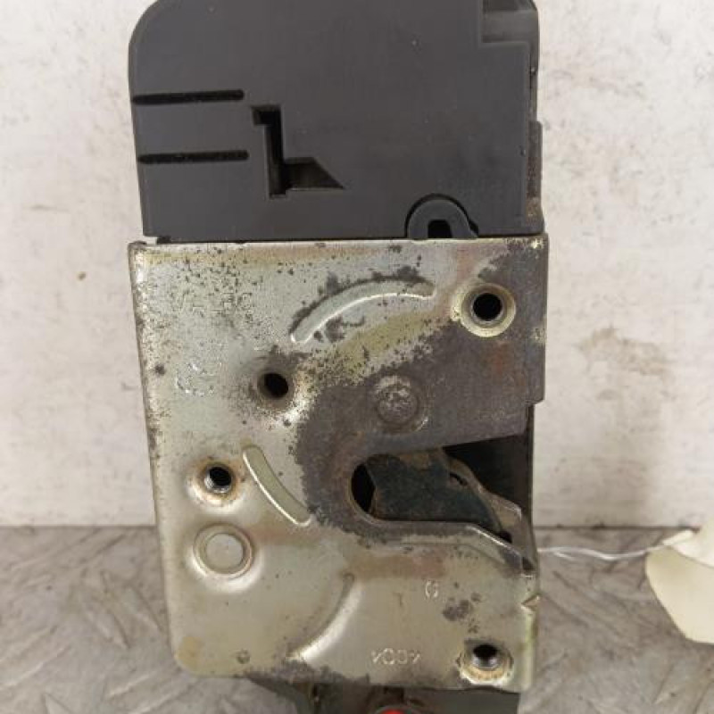 Serrure arriere gauche PEUGEOT 206 Serrure arriere gauche PEUGEOT 206
