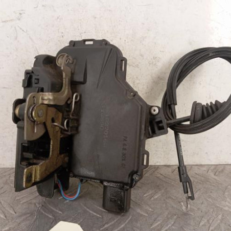 Serrure avant droit VOLKSWAGEN GOLF 4