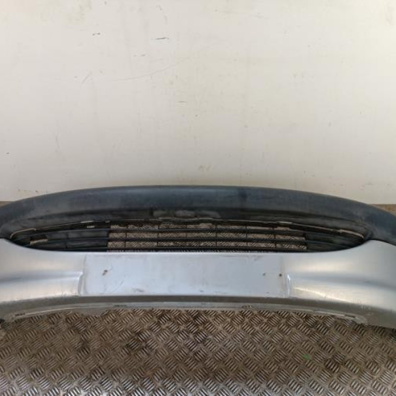 Pare choc avant PEUGEOT 206