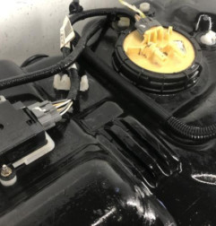 Reservoir essence RENAULT TRAFIC 3 COURT Photo n°6