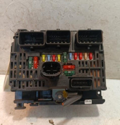 Boitier servitude moteur (BSM) PEUGEOT 807 Photo n°1