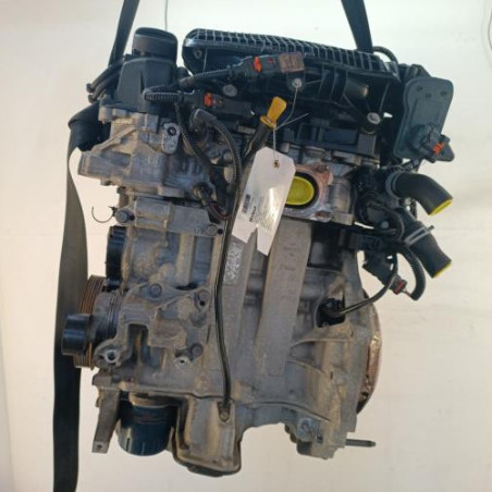 Moteur PEUGEOT 208 1