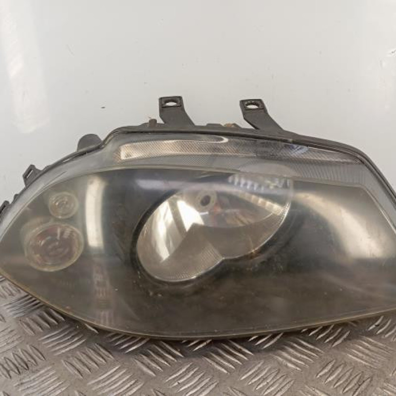 Optique avant principal droit (feux)(phare) SEAT IBIZA 3