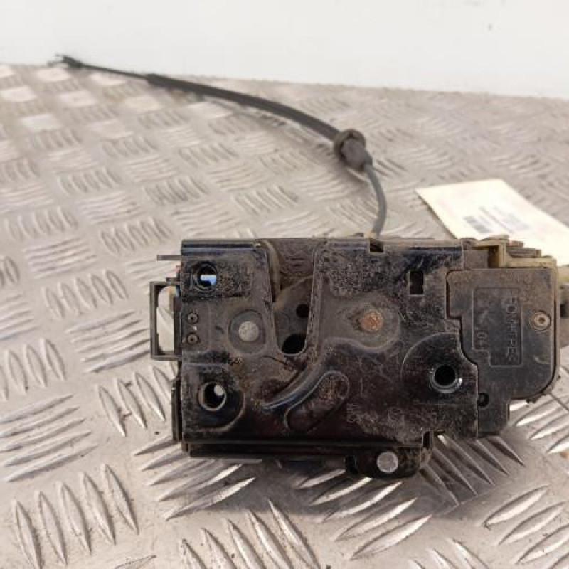 Serrure avant droit SEAT IBIZA 3 Serrure avant droit SEAT IBIZA 3
