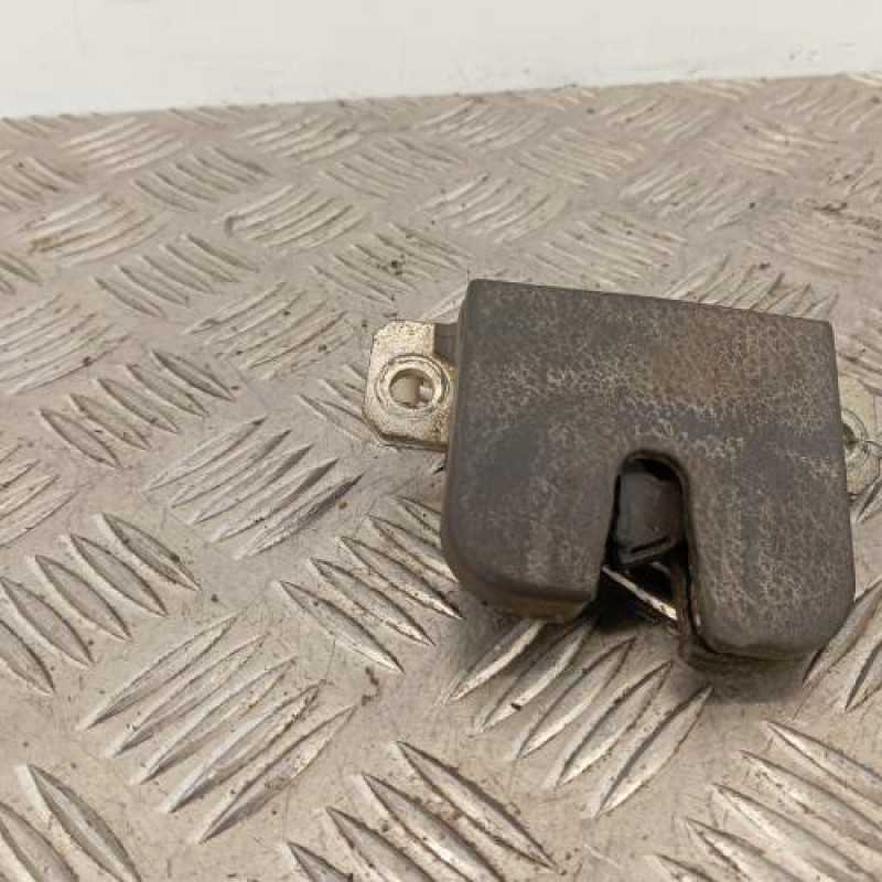 Serrure de hayon SEAT IBIZA 3 Serrure de hayon SEAT IBIZA 3