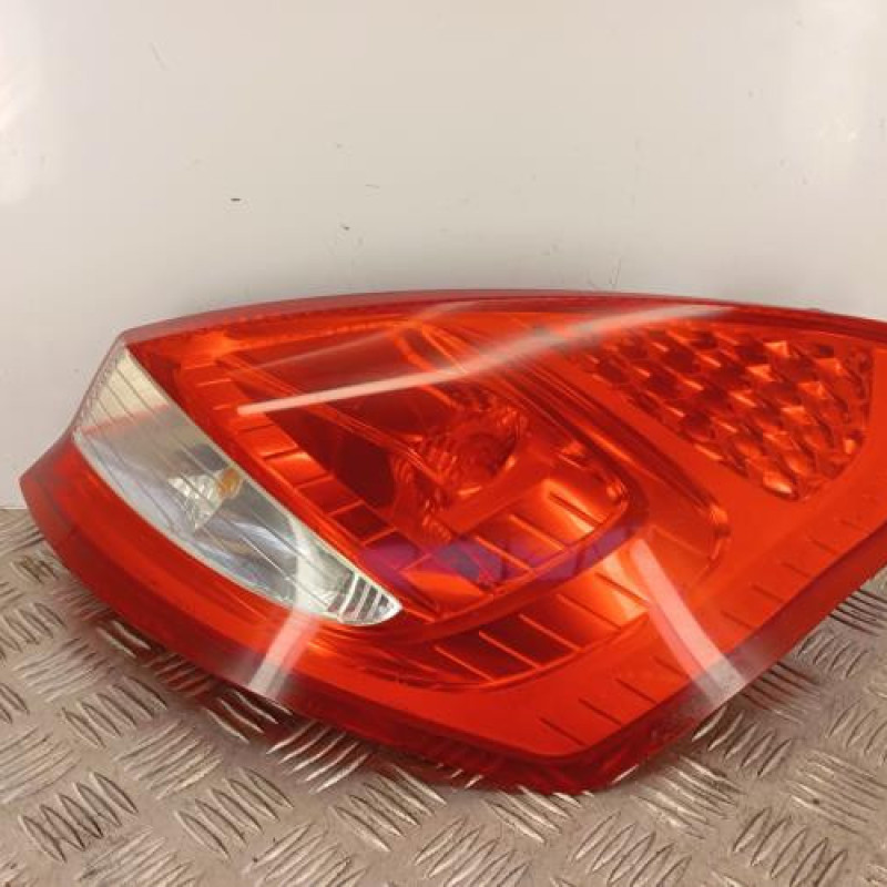 Feu arriere principal droit (feux) FORD FIESTA 6