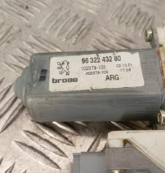 Leve vitre electrique arriere gauche PEUGEOT 607 Photo n°3
