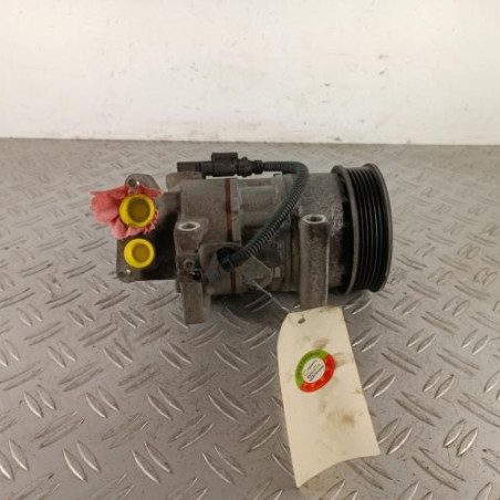 Compresseur clim PEUGEOT 2008 1