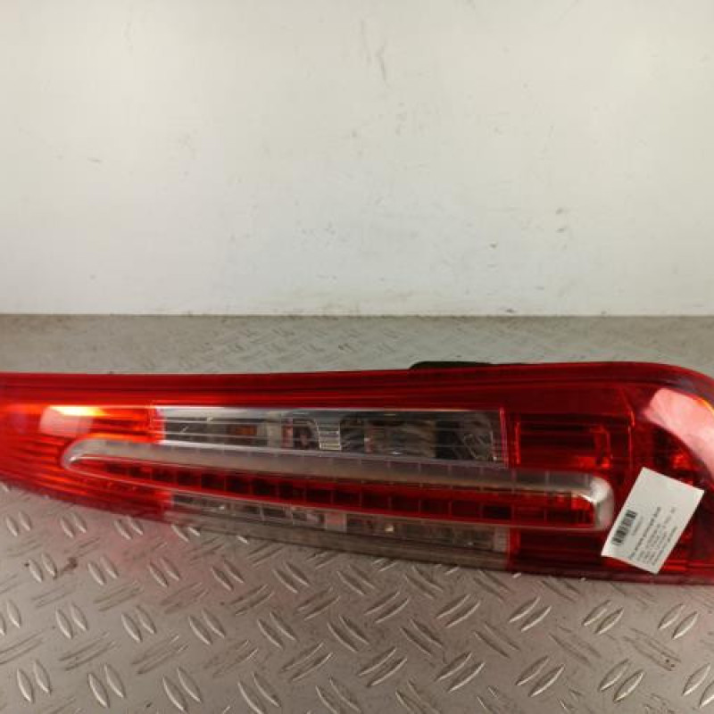 Feu arriere principal droit (feux) FORD C-MAX 1 Feu arriere principal droit (feux) FORD C-MAX 1