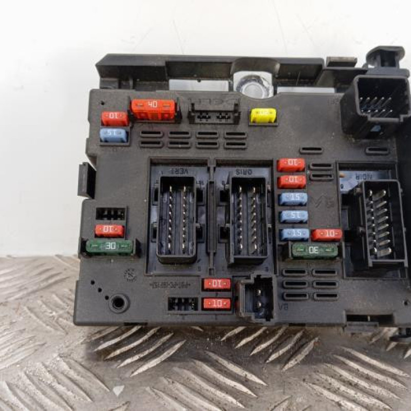 Boitier servitude moteur (BSM) PEUGEOT 206+ Boitier servitude moteur (BSM) PEUGEOT 206+