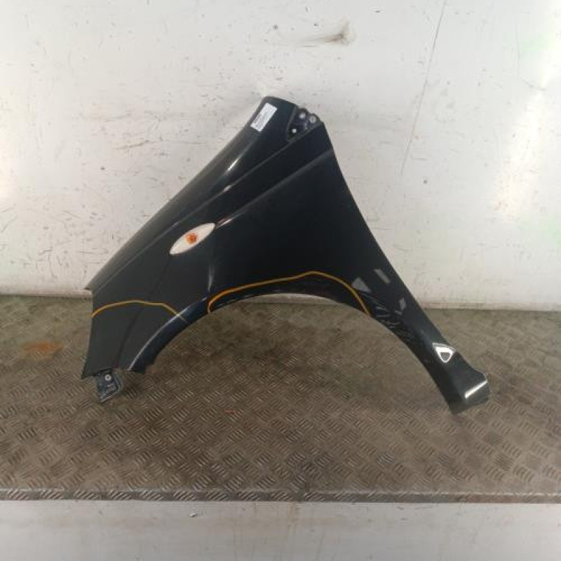 Aile avant gauche TOYOTA YARIS 1