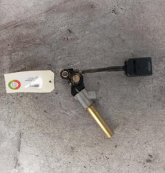 Attache ceinture avant gauche PEUGEOT 306 Photo n°1