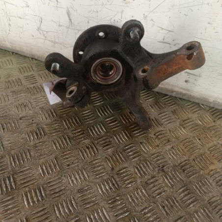 Moyeu avant droit MERCEDES VITO 638