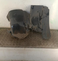 Pare boue avant droit RENAULT SCENIC 2