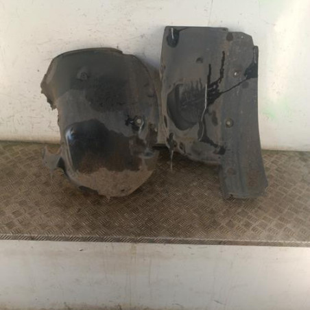 Pare boue avant droit RENAULT SCENIC 2