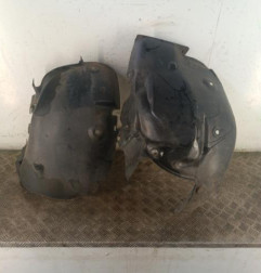 Pare boue avant gauche RENAULT SCENIC 2
